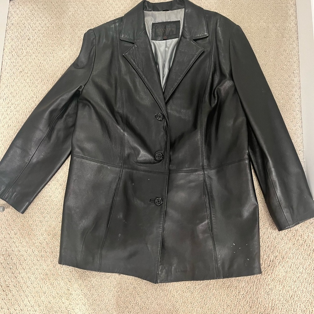 Gallery Women's Classic Black Leather Jacket